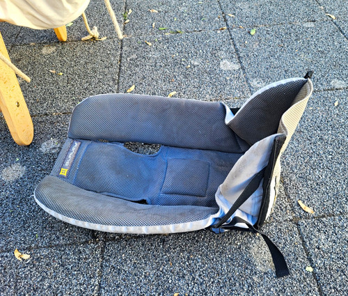 Burley baby snuggler - baby,